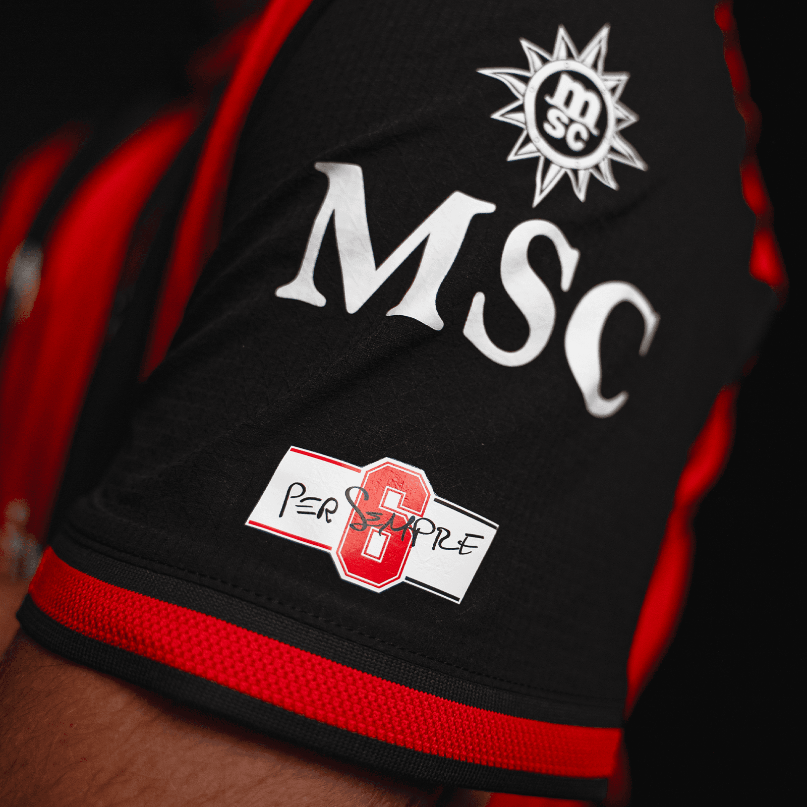 "6 PER SEMPRE": SULLA MAGLIA DEL MILAN IL TRIBUTO A FRANCO BARESI