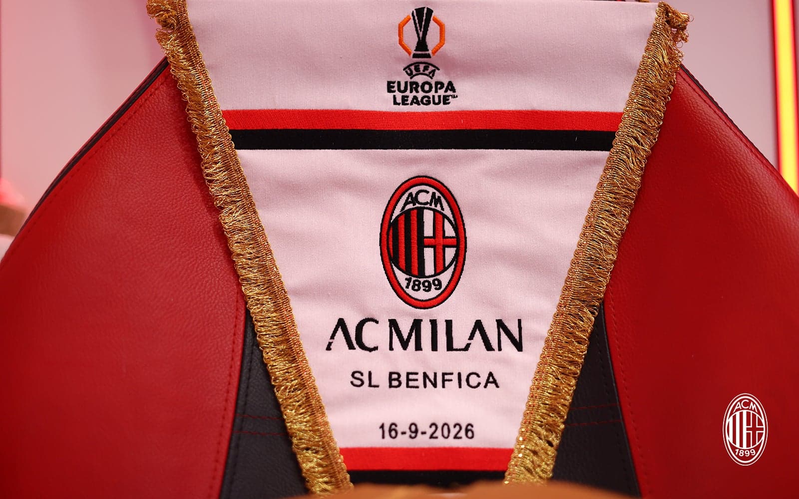 AC Milan vs. Benfica: the pennant