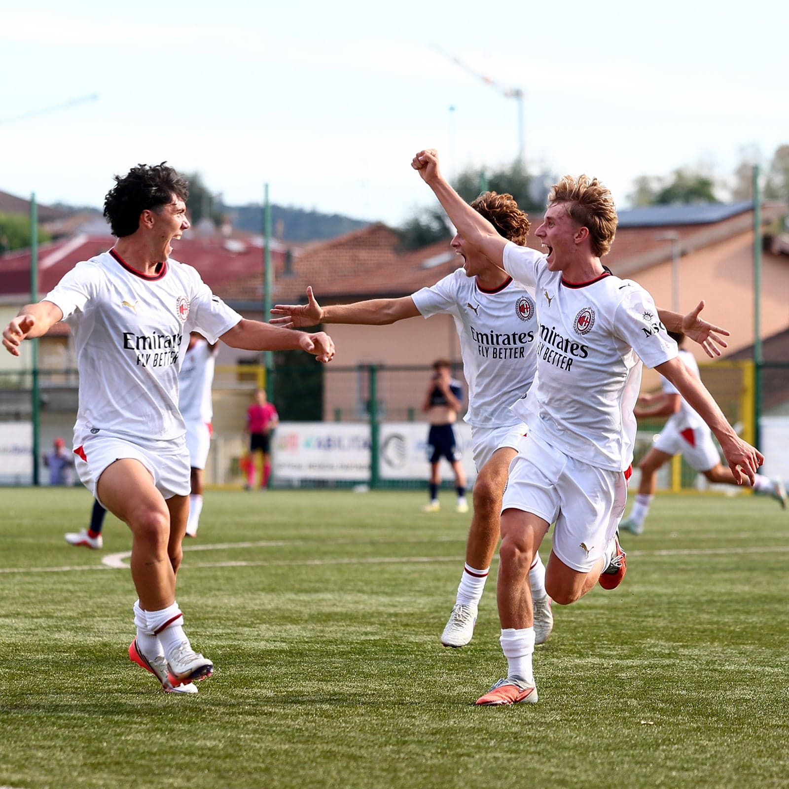 MILAN FUTURO DI RIMONTA: 2-1 AL VILLA VALLE