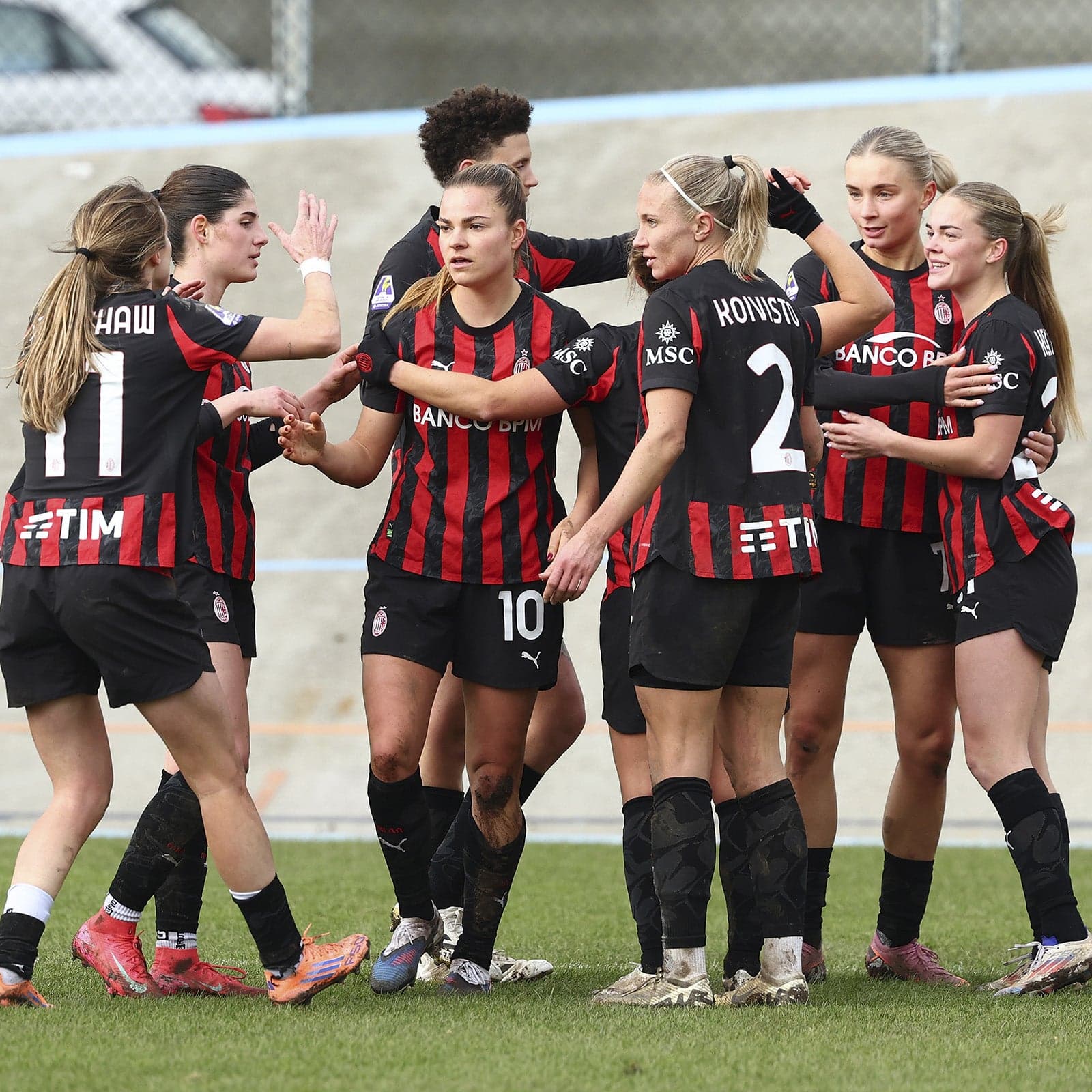 BIGLIETTI MILAN-GENOA: UNA DOMENICA AL CHINETTI CON LE ROSSONERE