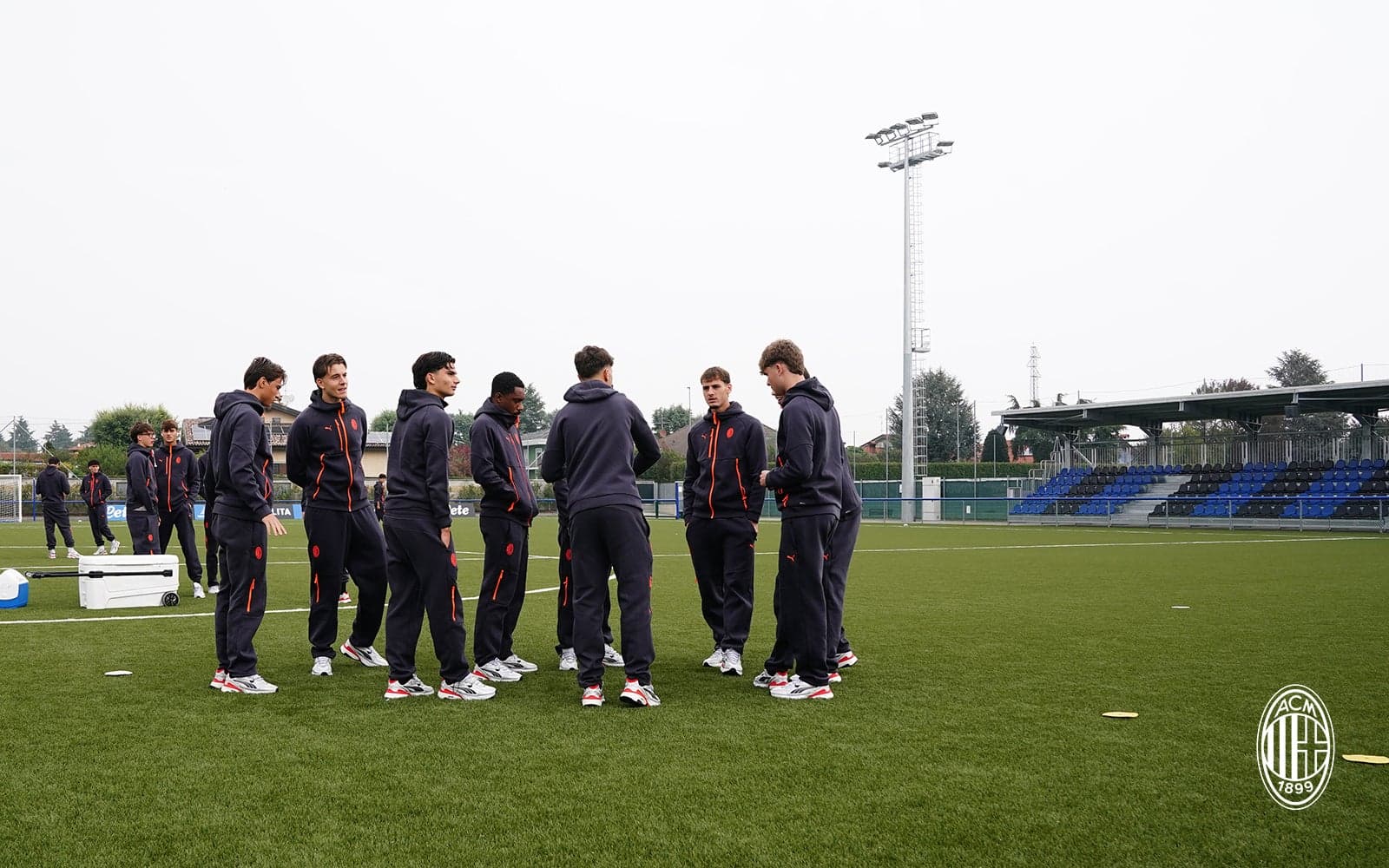 Rossoneri players during Atalanta vs. AC Milan, Primavera 1 2026/27