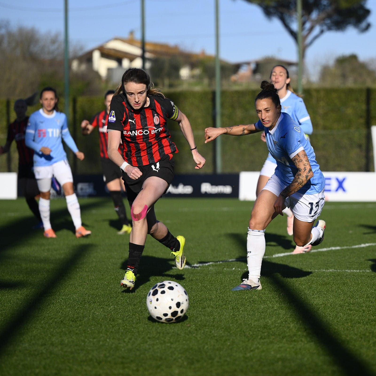 PAREGGIO ESTERNO PER LE ROSSONERE: 2-2 CONTRO LA LAZIO